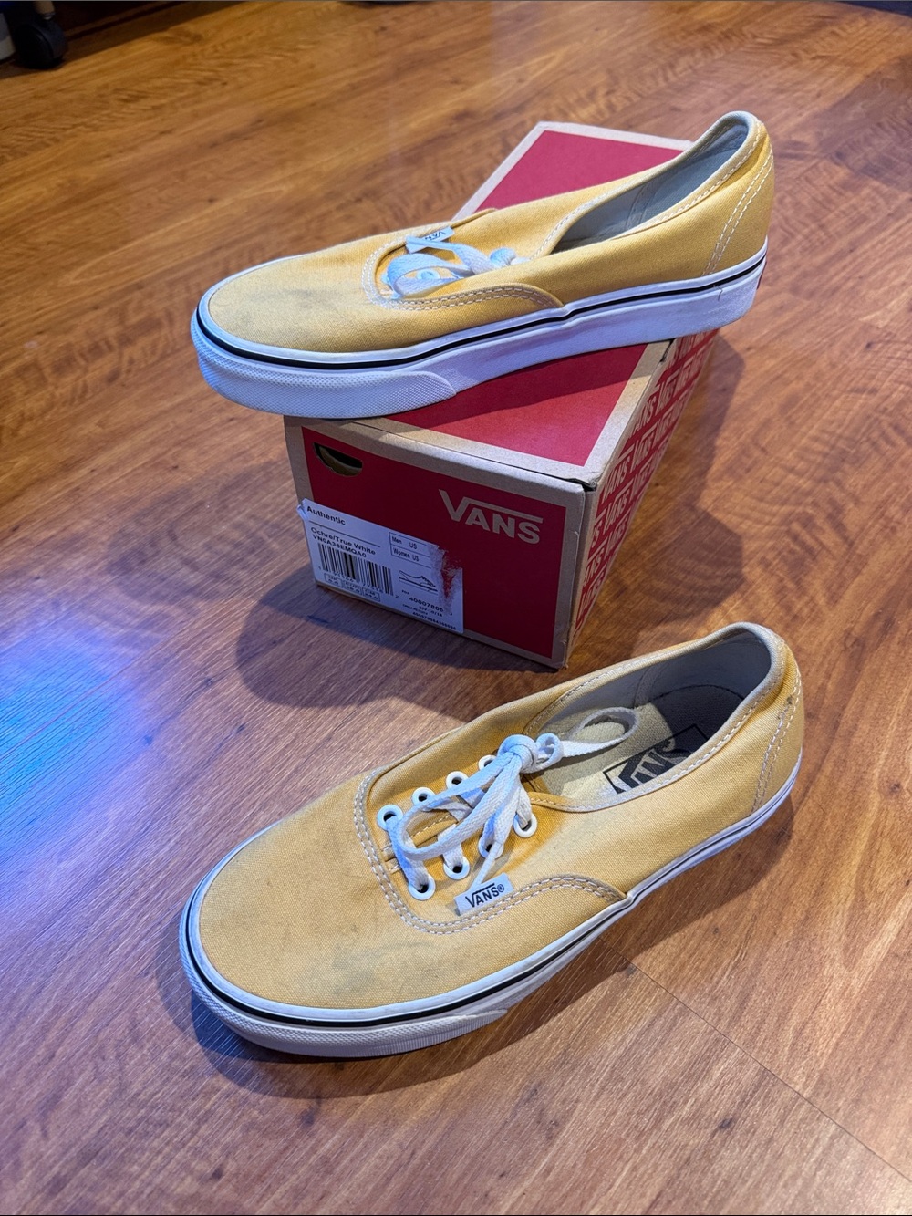 Vans Men’s Ochre Canvas Low-Top Sneakers